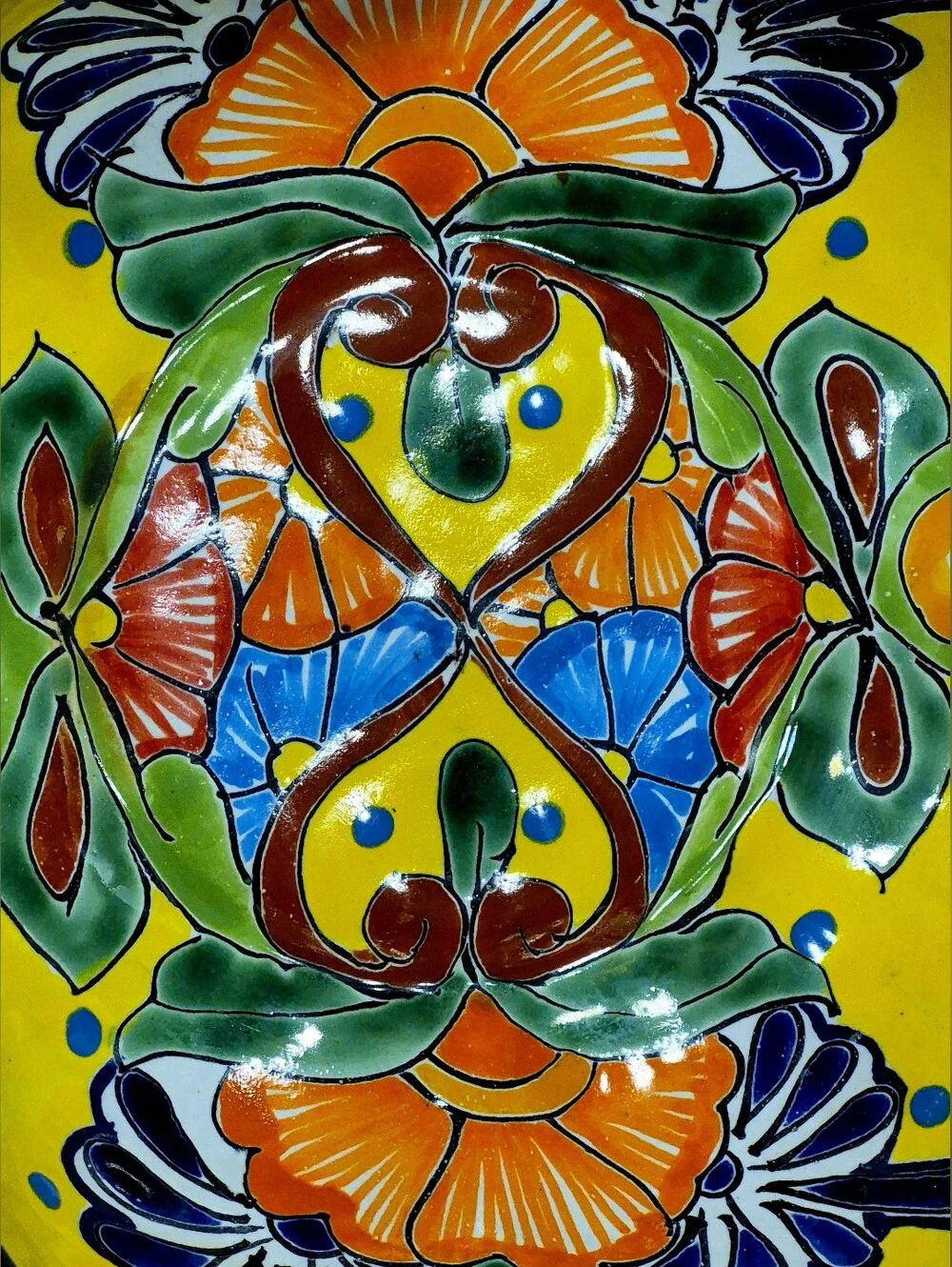 Vibrant Mexican Talavera Scalloped Ceramic Serving Bowl - 9